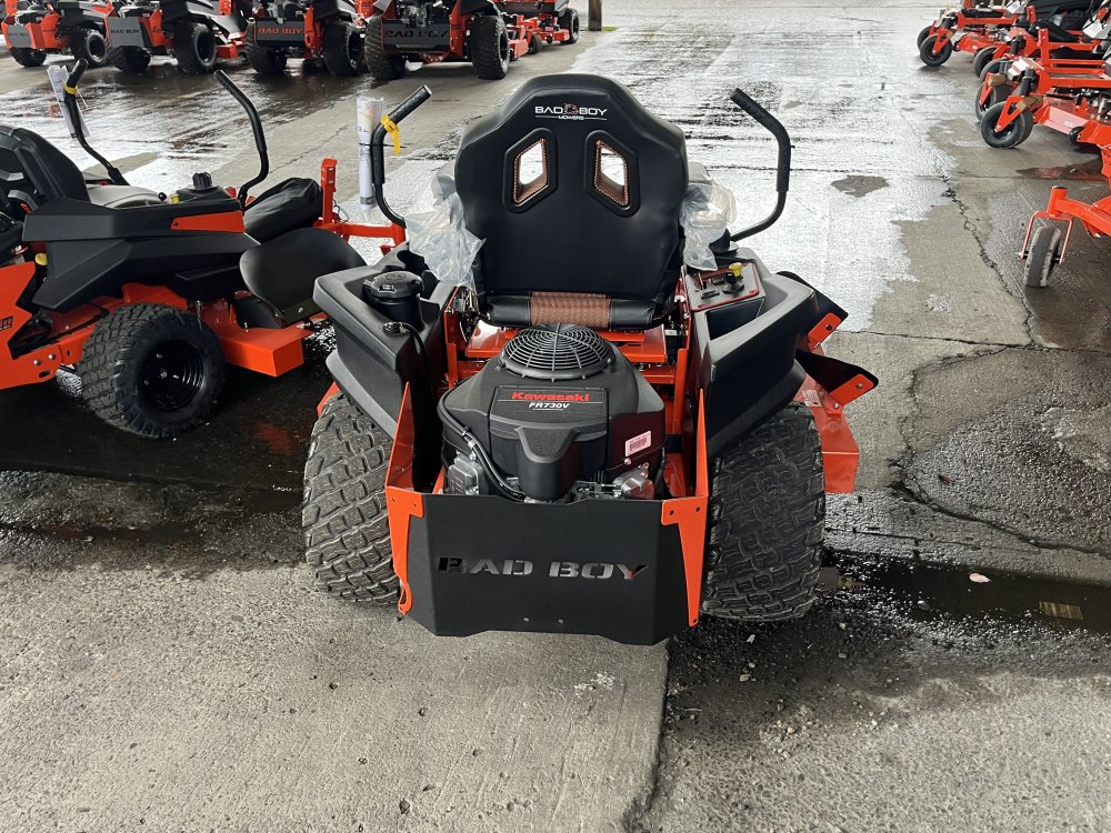 2025 ZT ELITE 60" Kawasaki 726cc, 24 hp FR730 Zero Turn Mower Side Discharge