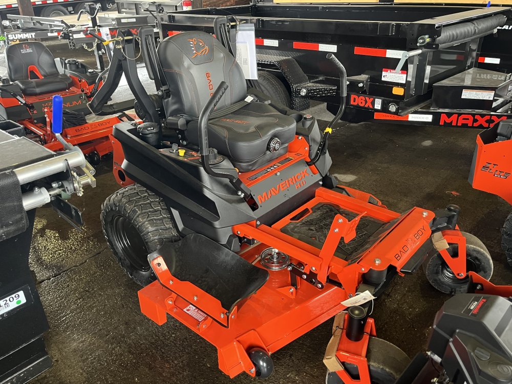 2025 MAVERICK HD 60" Kawasaki 726cc, 23.5 hp FX730 Zero Turn Mower Side Discharge