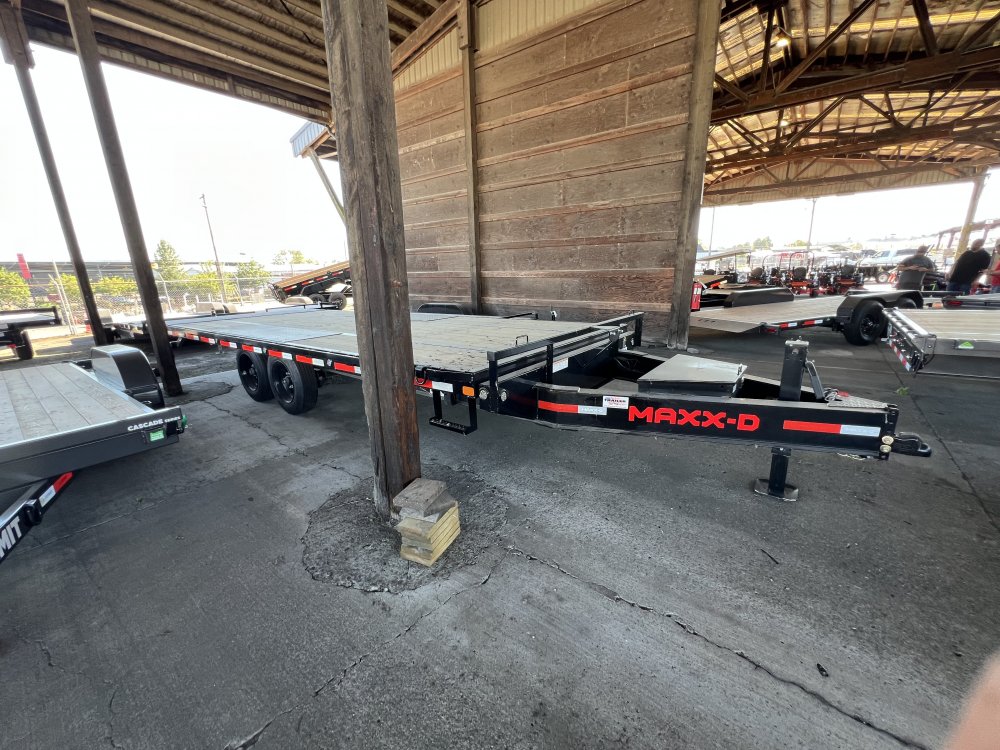 2025 22' x MAXX-D TOX - 8 INCH 10LB I-BEAM POWER TILT DECKOVER 14K