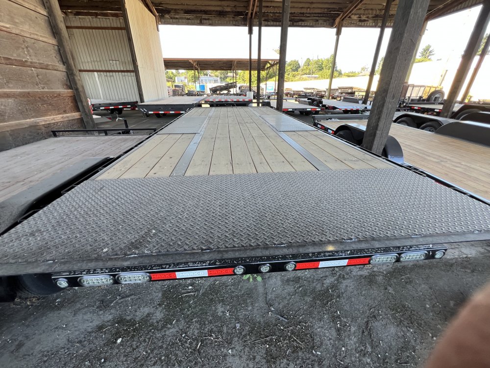 2025 22' x MAXX-D TOX - 8 INCH 10LB I-BEAM POWER TILT DECKOVER 14K
