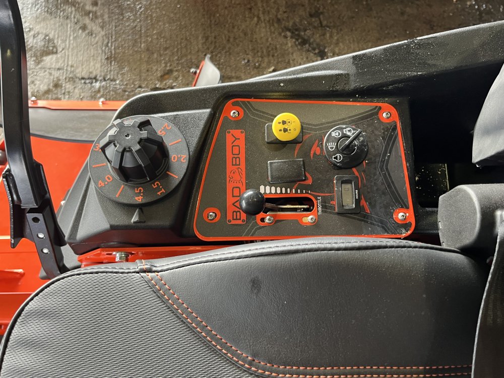 2025 MAVERICK HD 60" Kawasaki 726cc, 23.5 hp FX730 Zero Turn Mower Side Discharge