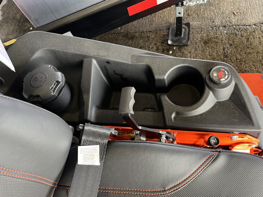 2025 MAVERICK HD 60" Kawasaki 726cc, 23.5 hp FX730 Zero Turn Mower Side Discharge