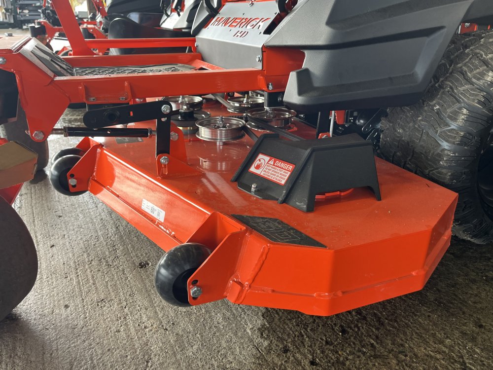 2025 MAVERICK HD 60" Kawasaki 726cc, 23.5 hp FX730 Zero Turn Mower Side Discharge