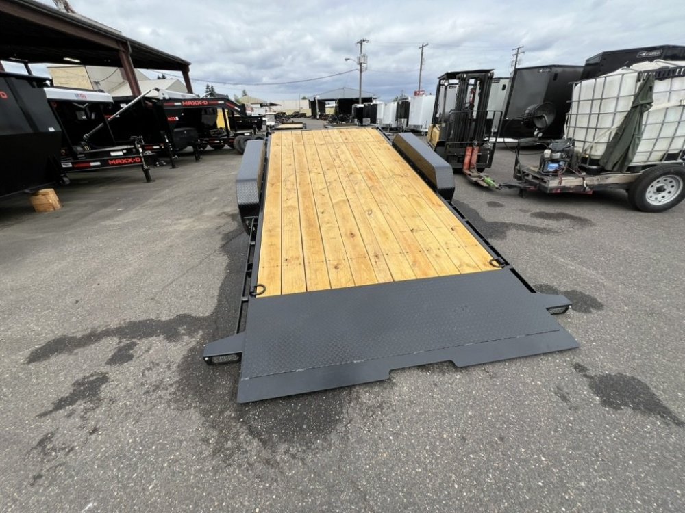 2026 22' x7' MAXX-D G8X 8" GRAVITY EQUIPMENT TILT TRAILER 17.5K