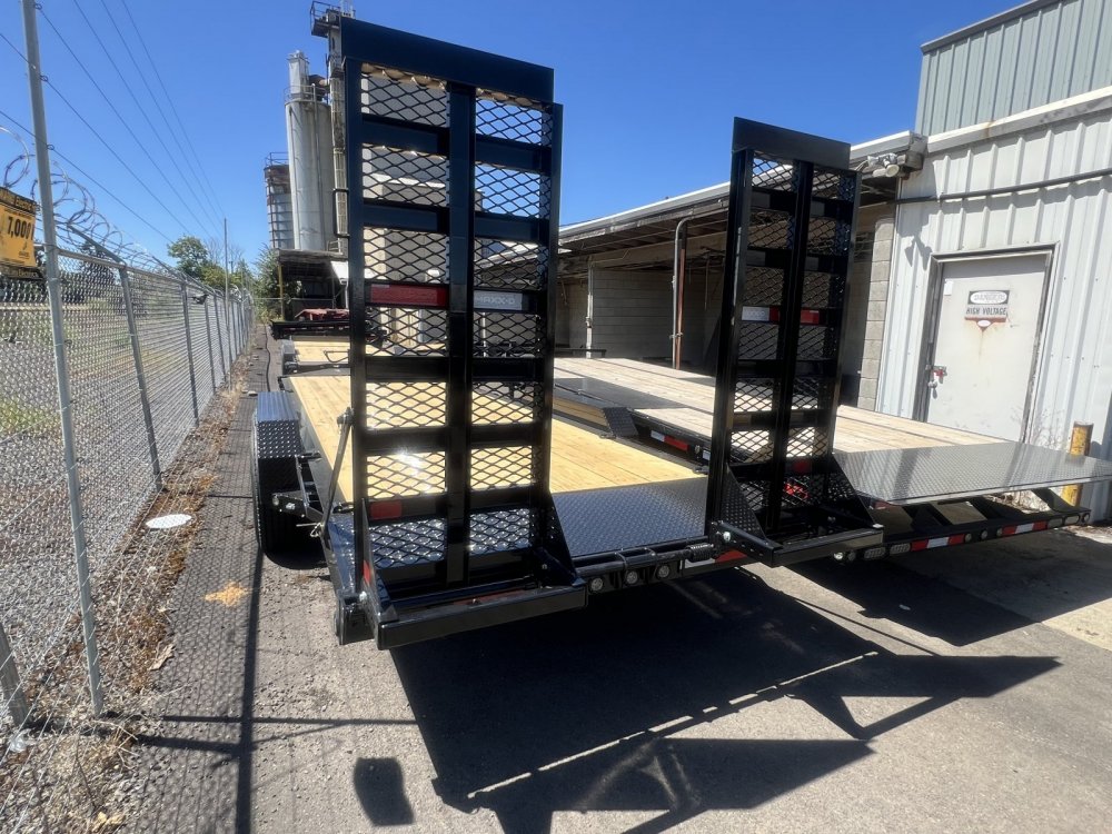 2026 24' x7' MAXX-D EHX - I-BEAM EQUIPMENT TRAILER 17.5K