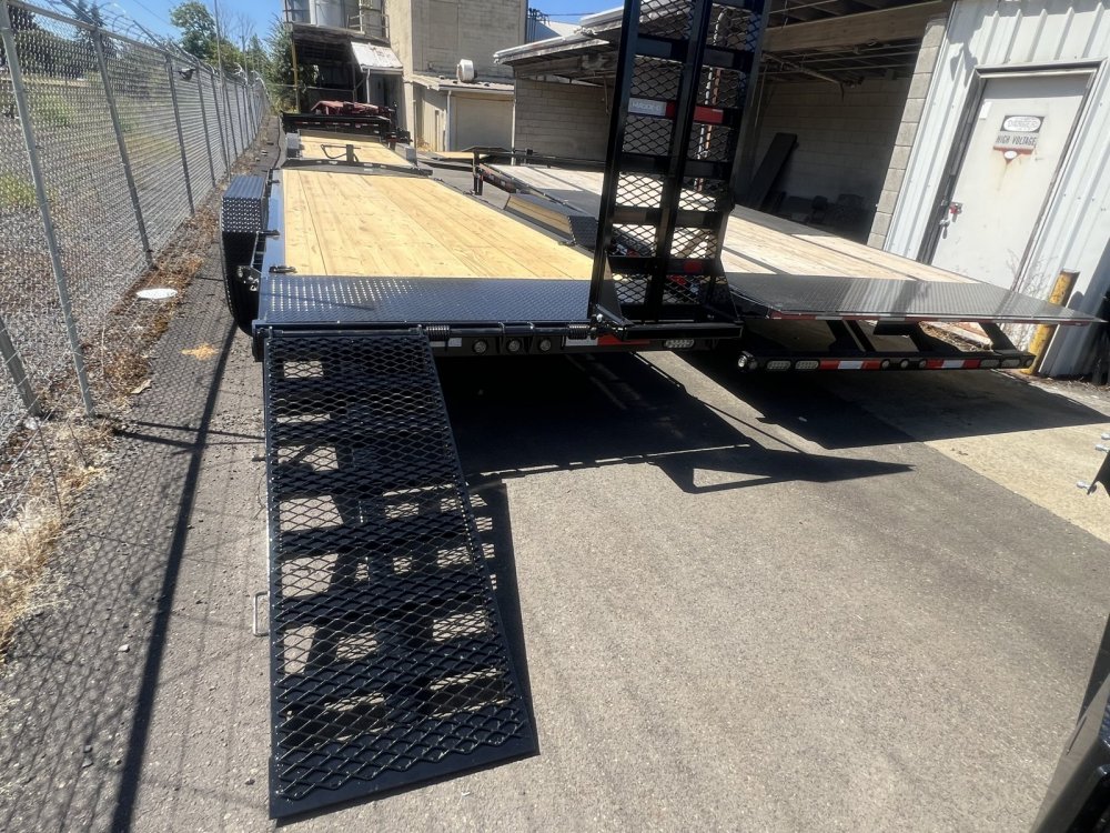 2026 24' x7' MAXX-D EHX - I-BEAM EQUIPMENT TRAILER 17.5K