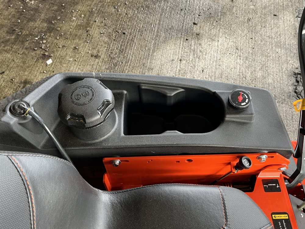 2026 RAMBLER 42" 726cc, 21.5hp Air-Cooled FR651V Zero Turn Mower Side Discharge