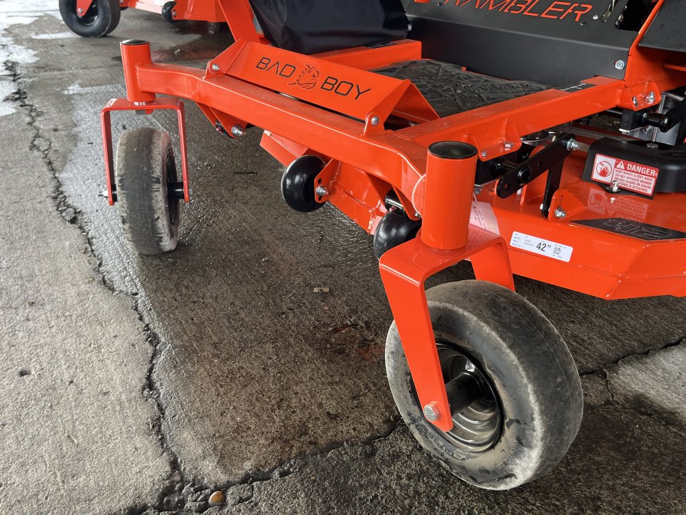 2026 RAMBLER 42" 726cc, 21.5hp Air-Cooled FR651V Zero Turn Mower Side Discharge