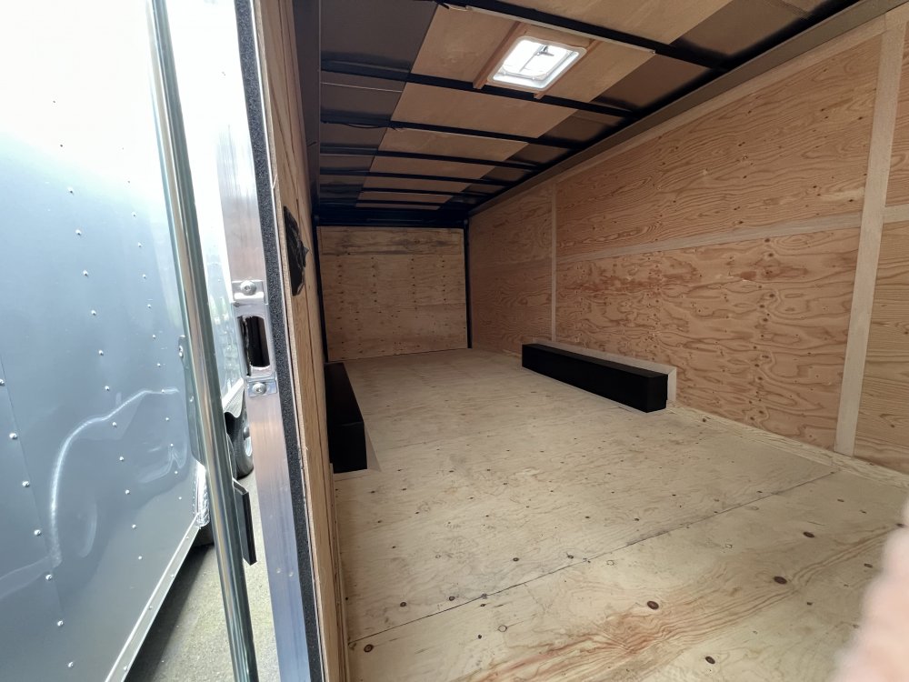 2025 24' x8' 6" Continental Cargo Continental Cargo VHW V-Series Wedge 10K