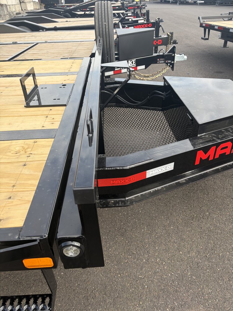 2027 22' x Maxx-D TOX - 8 INCH 10LB I-BEAM POWER TILT DECKOVER 17.5K