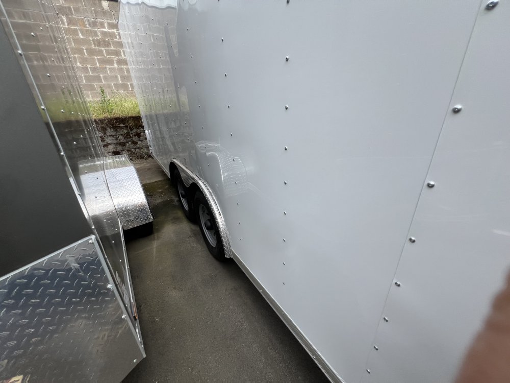 2025 24' x8' 6" Continental Cargo Continental Cargo VHW V-Series Wedge 10K