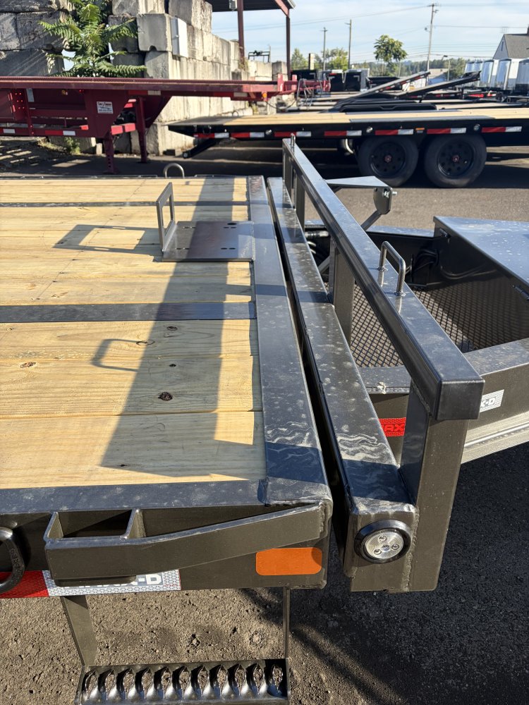 2027 22' x8' 6" Maxx-D TOX - 8 INCH 10LB I-BEAM POWER TILT DECKOVER 17.5K