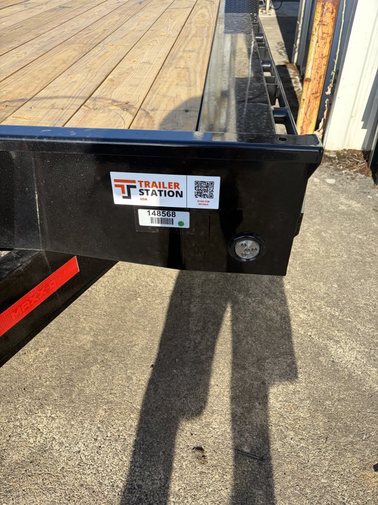 2027 22' x8' 6" Maxx-D T6X Power Tilt 14K