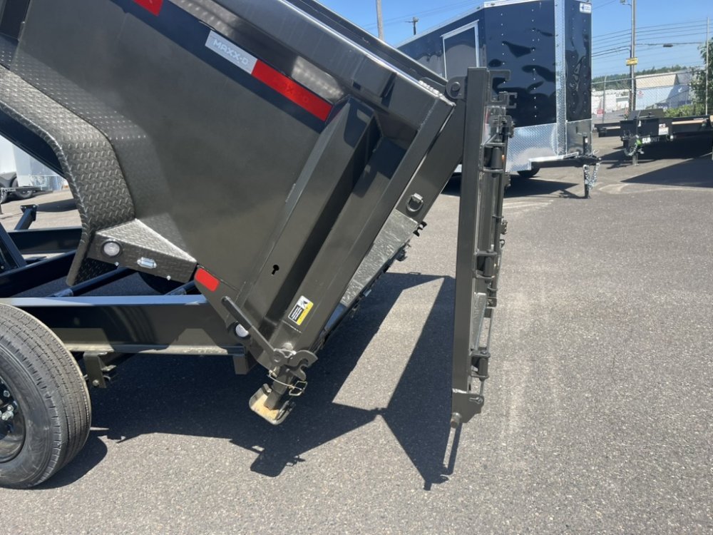 2025 MAXX-D DJX 7' x 14' Dump 17.5K with 3' Sides