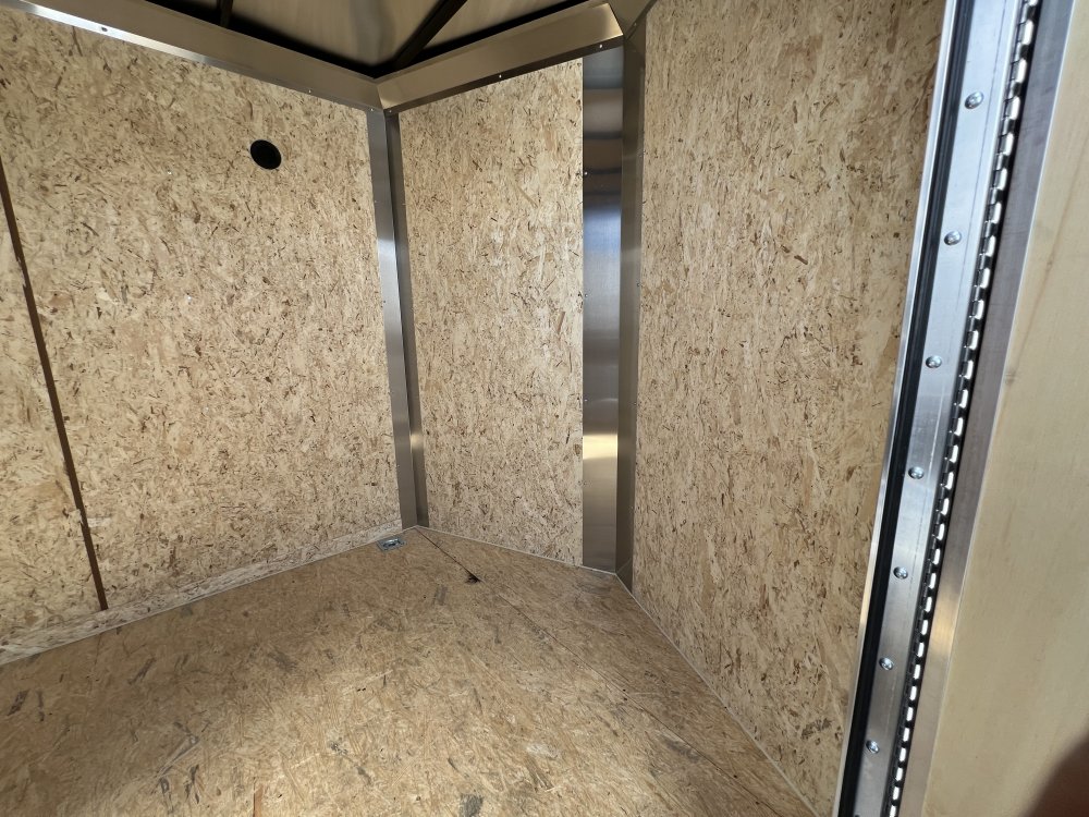 2025 14' x7' Look Trailers ST DLX V-Nosed 7K