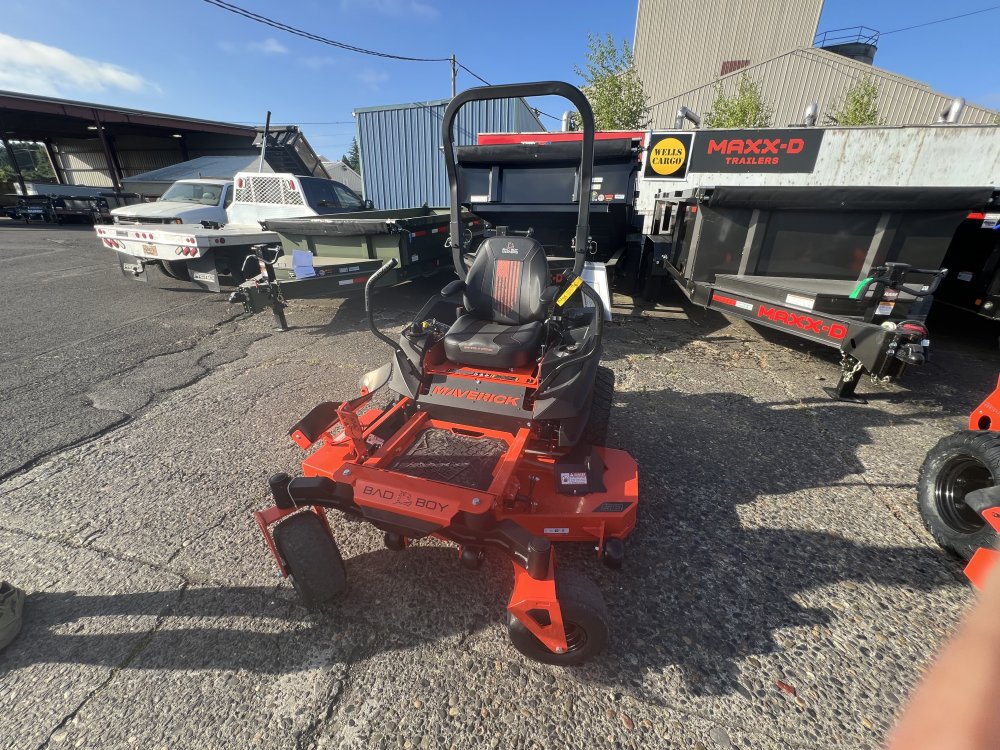 2025 MAVERICK HD 60" Kawasaki 726cc, 23.5 hp FX730 Lawn Mower Side Discharge