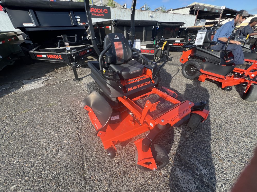 2025 MAVERICK HD 60" Kawasaki 726cc, 23.5 hp FX730 Lawn Mower Side Discharge