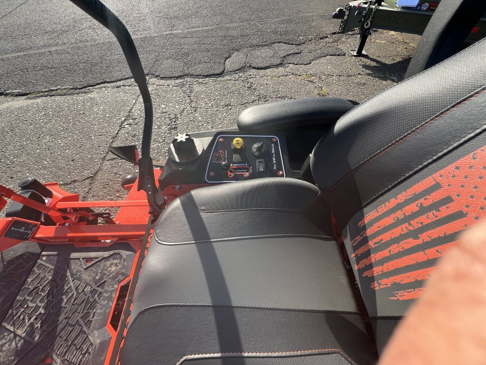 2025 MAVERICK HD 60" Kawasaki 726cc, 23.5 hp FX730 Lawn Mower Side Discharge