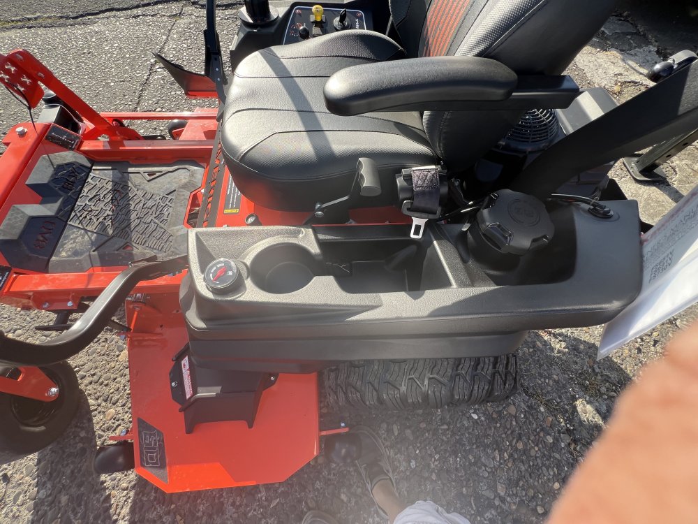 2025 MAVERICK HD 60" Kawasaki 726cc, 23.5 hp FX730 Lawn Mower Side Discharge