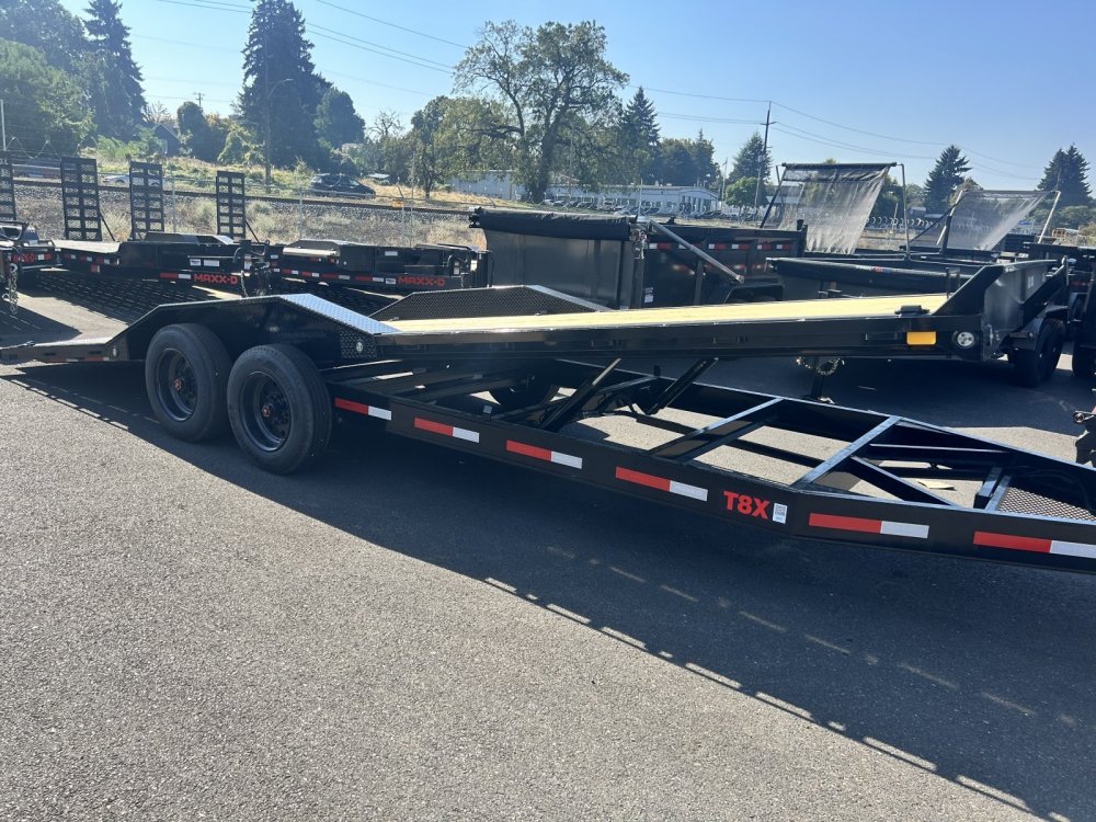2026 24' x8' 6" MAXX-D T8X 8" POWER EQUIPMENT TILT 17.5K