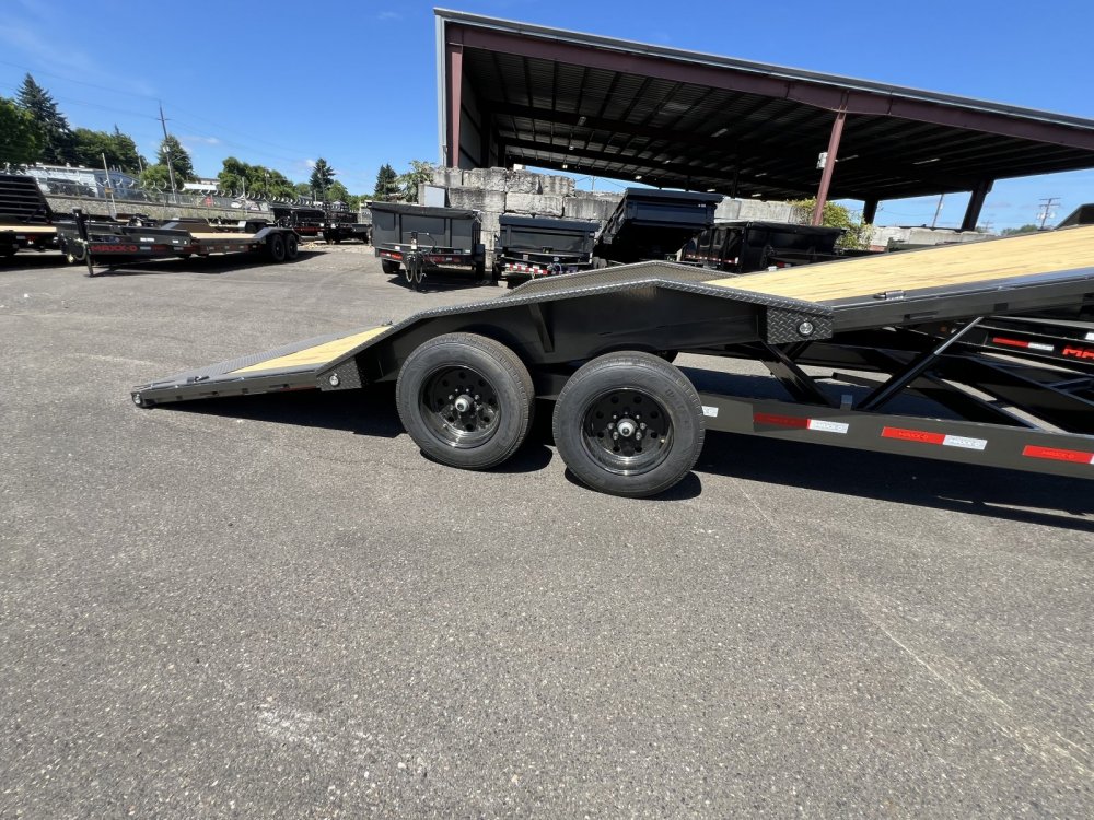 2026 24' x102" Maxx-D T8X 8" POWER EQUIPMENT TILT 17.5K