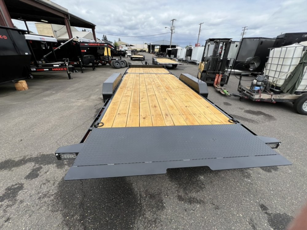 2025 24' x7' Maxx-D G8X 8" GRAVITY EQUIPMENT TILT TRAILER 16K
