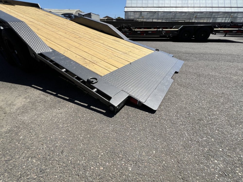 2026 24' x102" Maxx-D T8X 8" POWER EQUIPMENT TILT 17.5K