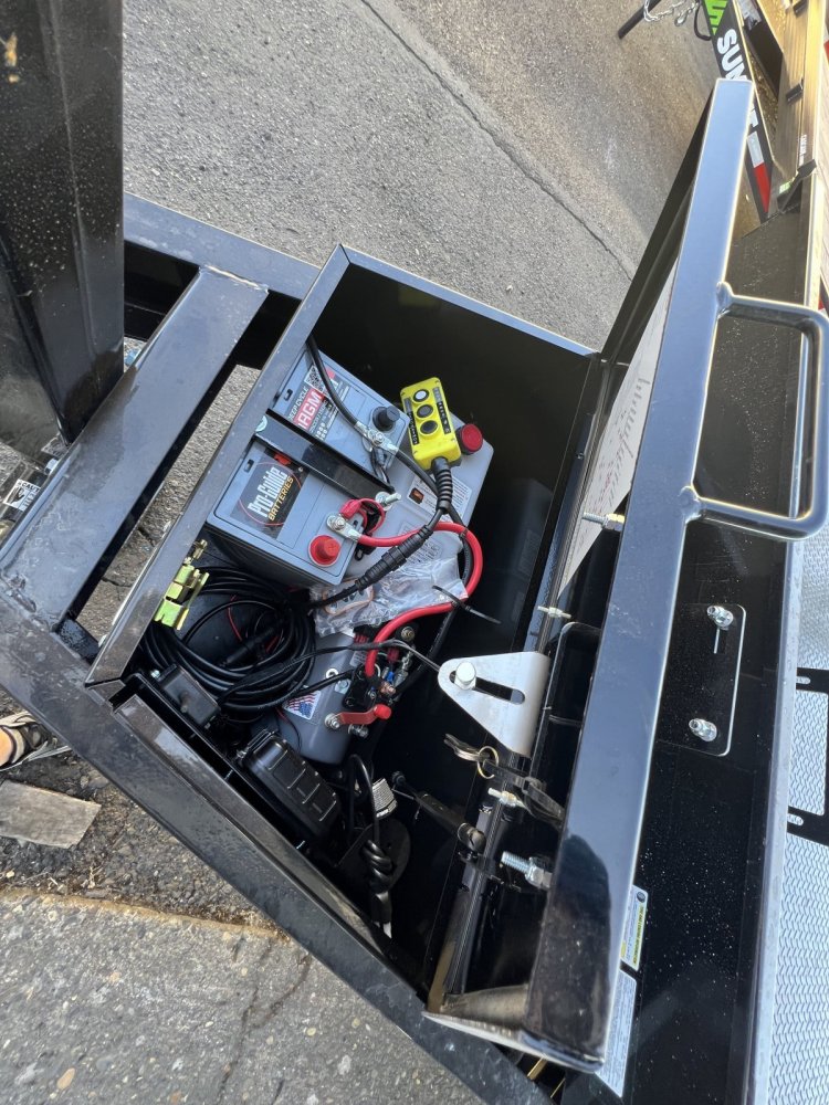 2026 24' x102" MAXX-D T8X All Metal Deck Power Tilt