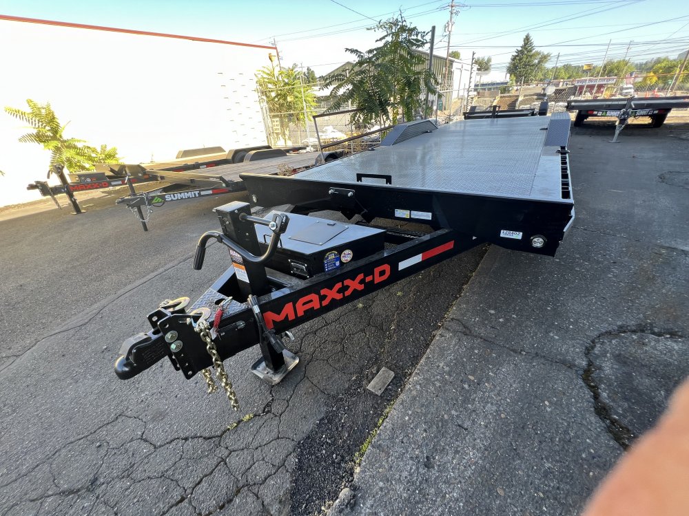 2026 24' x102" MAXX-D T8X All Metal Deck Power Tilt