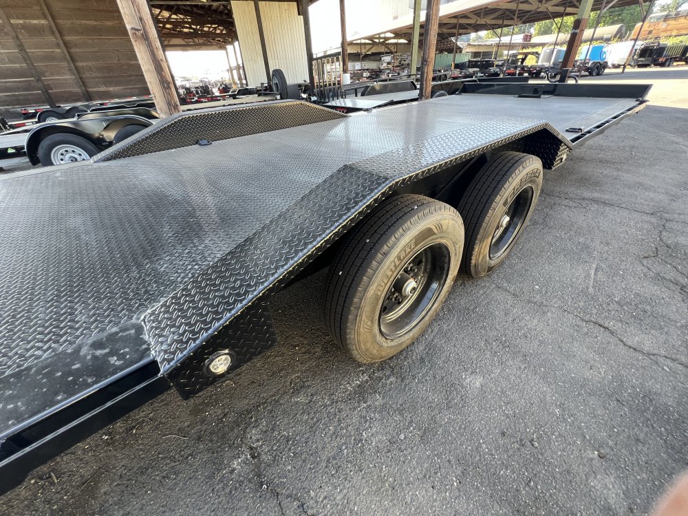 2026 24' x102" MAXX-D T8X All Metal Deck Power Tilt