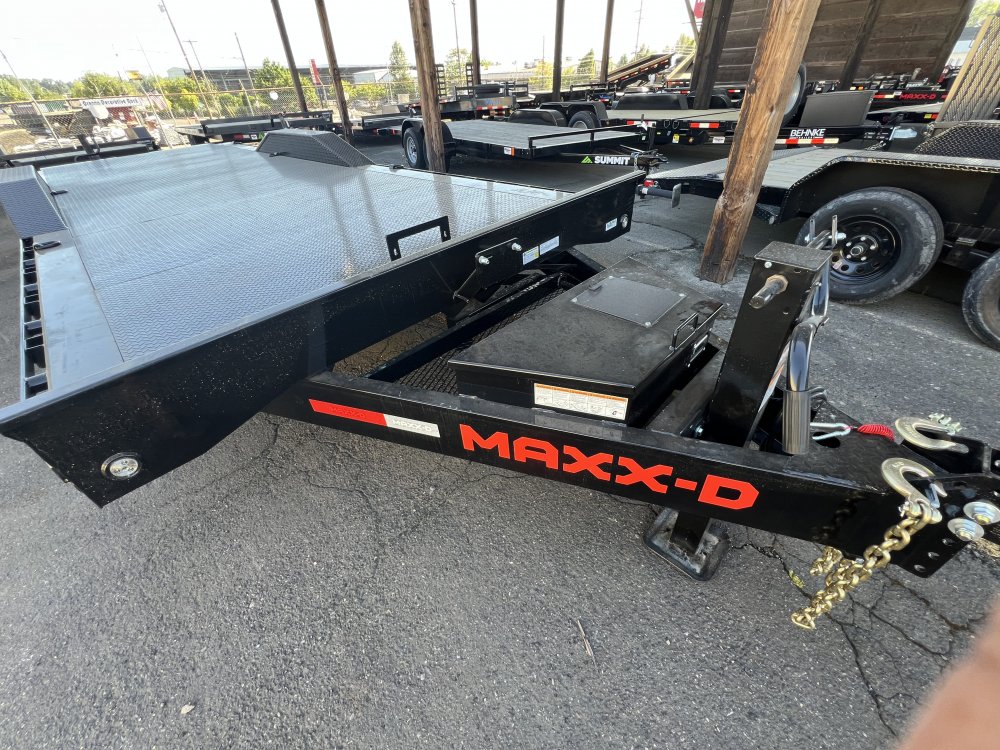 2026 24' x102" MAXX-D T8X All Metal Deck Power Tilt
