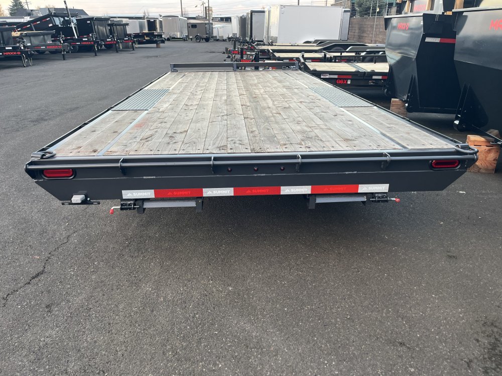 2026 18' x8' 6" Summit Cascade Series Deckover 10K