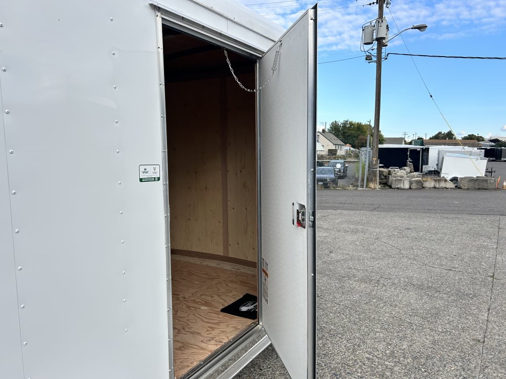 2026 16' x7' Continental Cargo Continental Cargo Tailwind Series Enclosed Cargo Trailer 7K