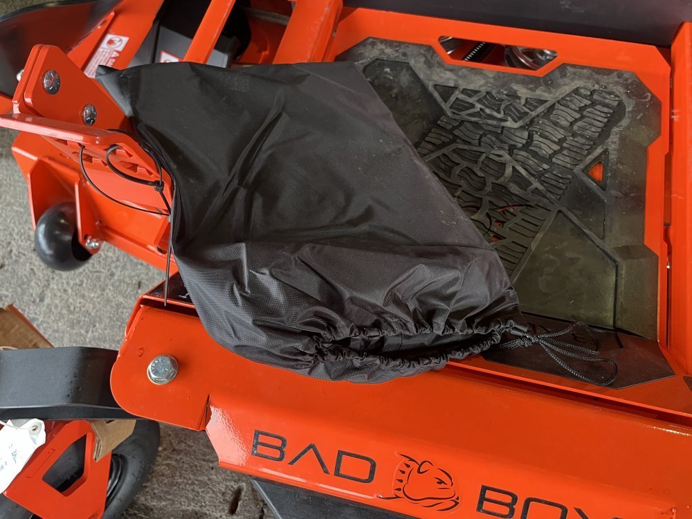 2026 MAVERICK 60" Kawasaki 726cc, 24 hp FS730 Lawn Mower Side Discharge