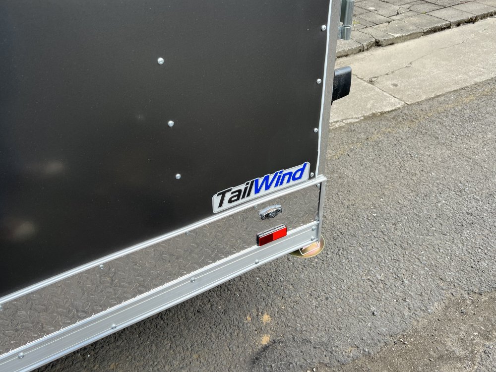 2026 24' x8' Continental Cargo Continental Cargo Tailwind Series Enclosed Cargo Trailer 10K