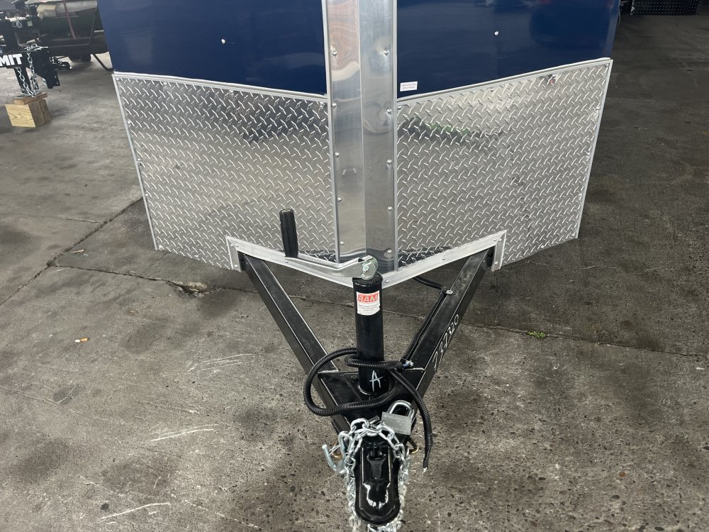 2026 10' x5' Continental Cargo VHW V-Series Wedge 2.9K