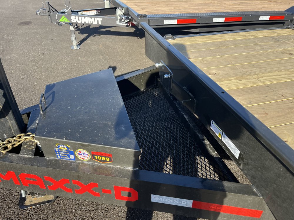 2026 22' x7' Maxx-D G8X 8" GRAVITY EQUIPMENT TILT TRAILER 17.5K