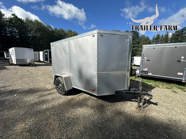 2015 CROSS 5X8 ENCLOSED W/MAG WHEELS