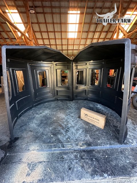 RAM 700 HUNTING BLIND UNASSEMBLED W/TINTED WINDOWS