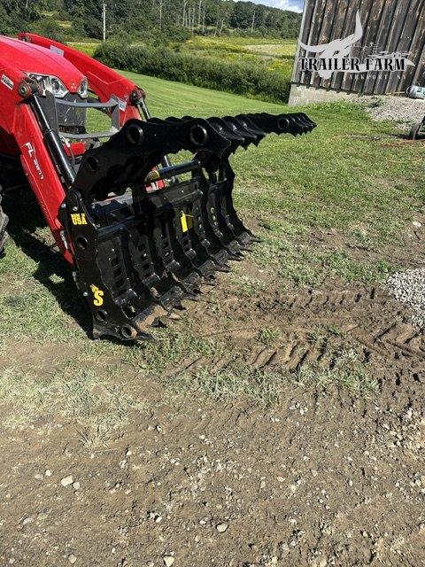 STINGER 66" COMPACT CLAM GRAPPLE FOR TRACTOR