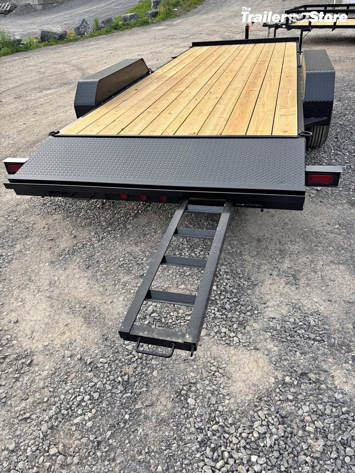 NOLAN 7X22 CAR HAULER