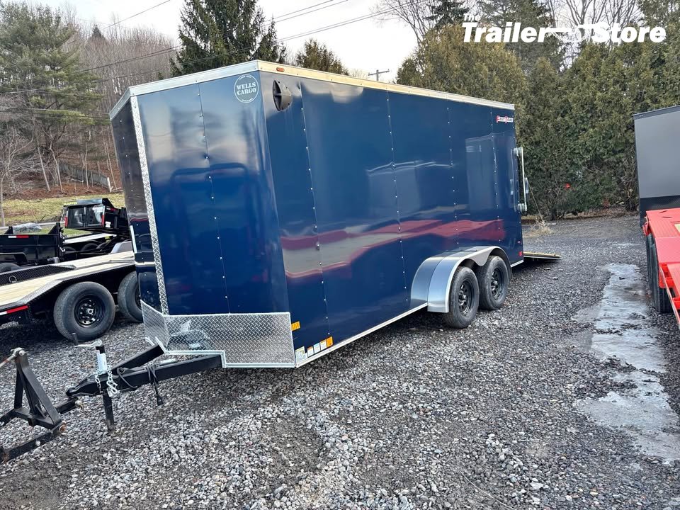 WELLS CARGO 7X16 ENCLOSED