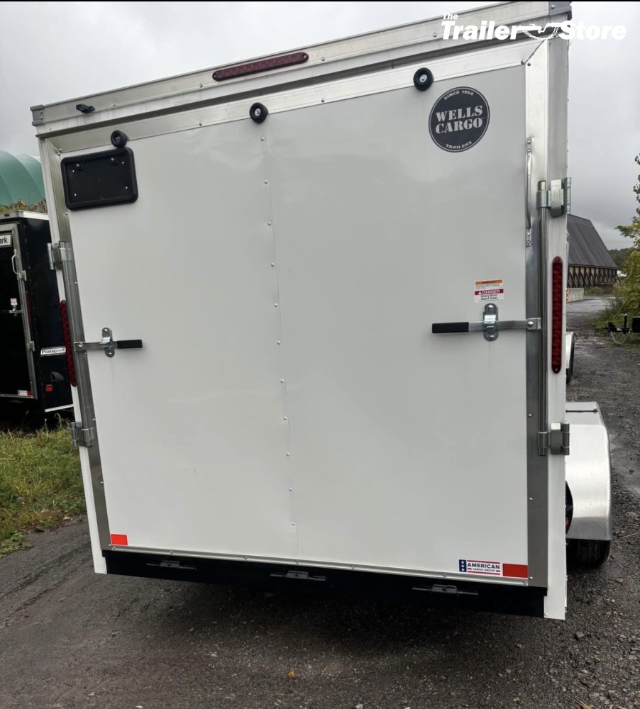 WELLS CARGO 7X14 ENCLOSED WHITE