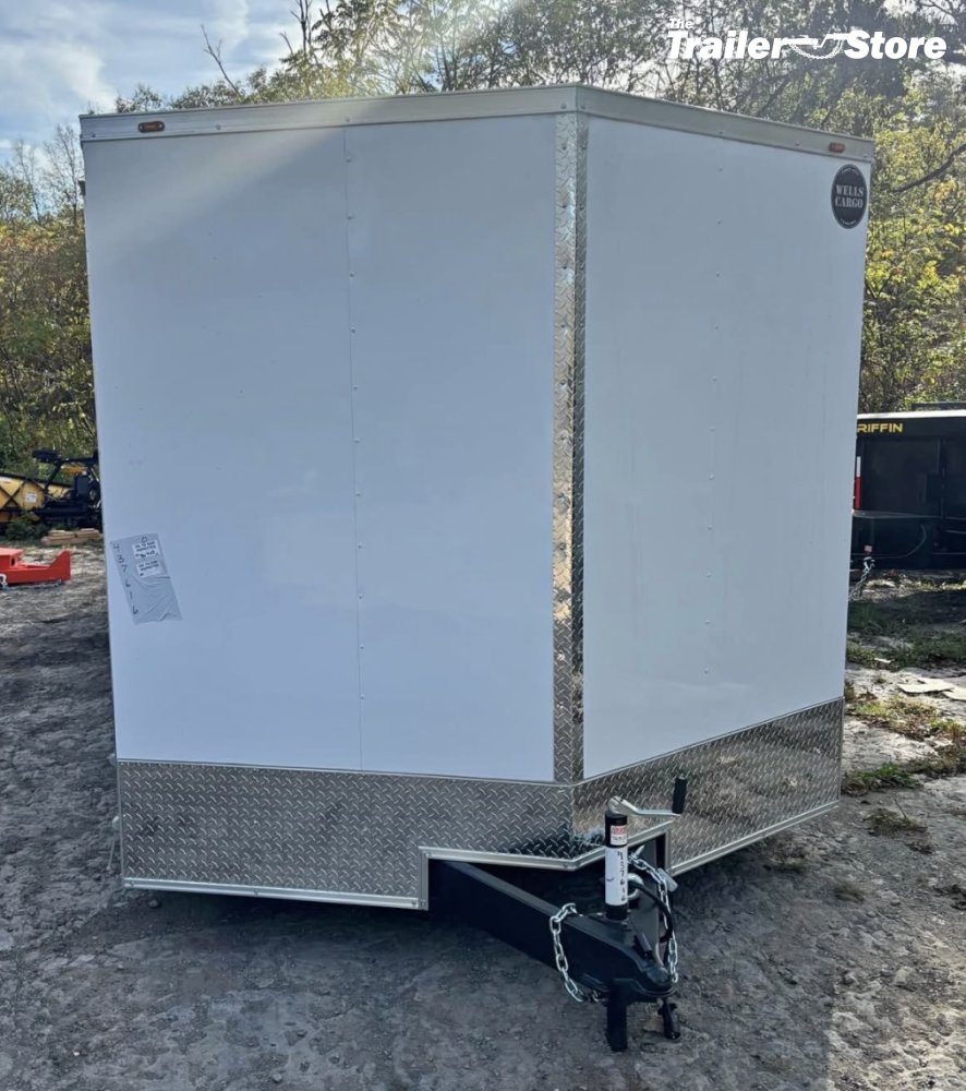 WELLS CARGO 8.5X25 ENCLOSED