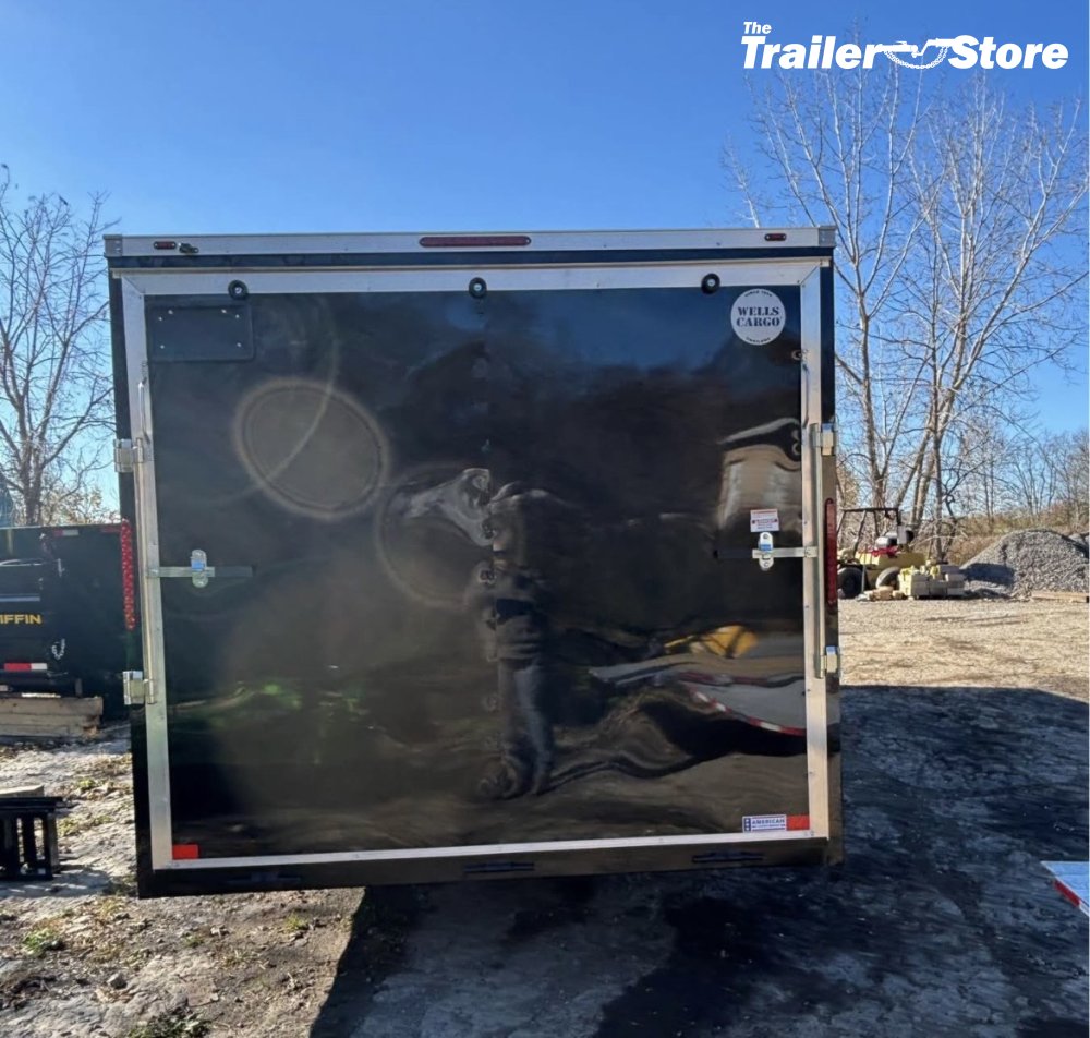 WELLS CARGO 8.5X24 ENCLOSED