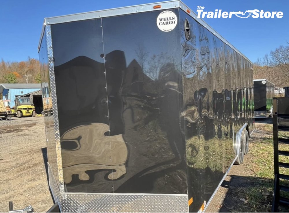 WELLS CARGO 8.5X20 ENCLOSED