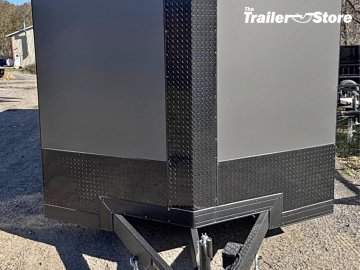 COVERED WAGON 8.5X24 ENCLOSED