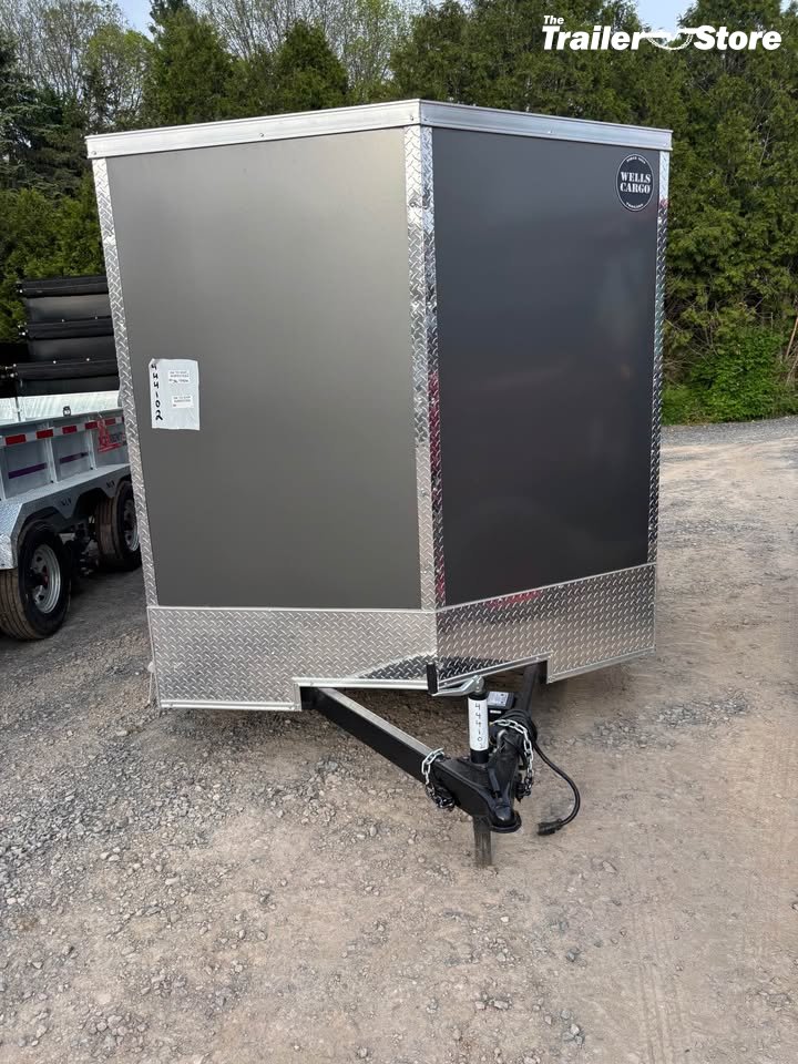 WELLS CARGO 8.5X20 ENCLOSED