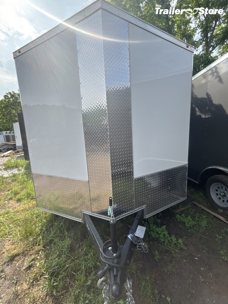 ALL WORLD TRAILERS 8.5X24 ENCLOSED