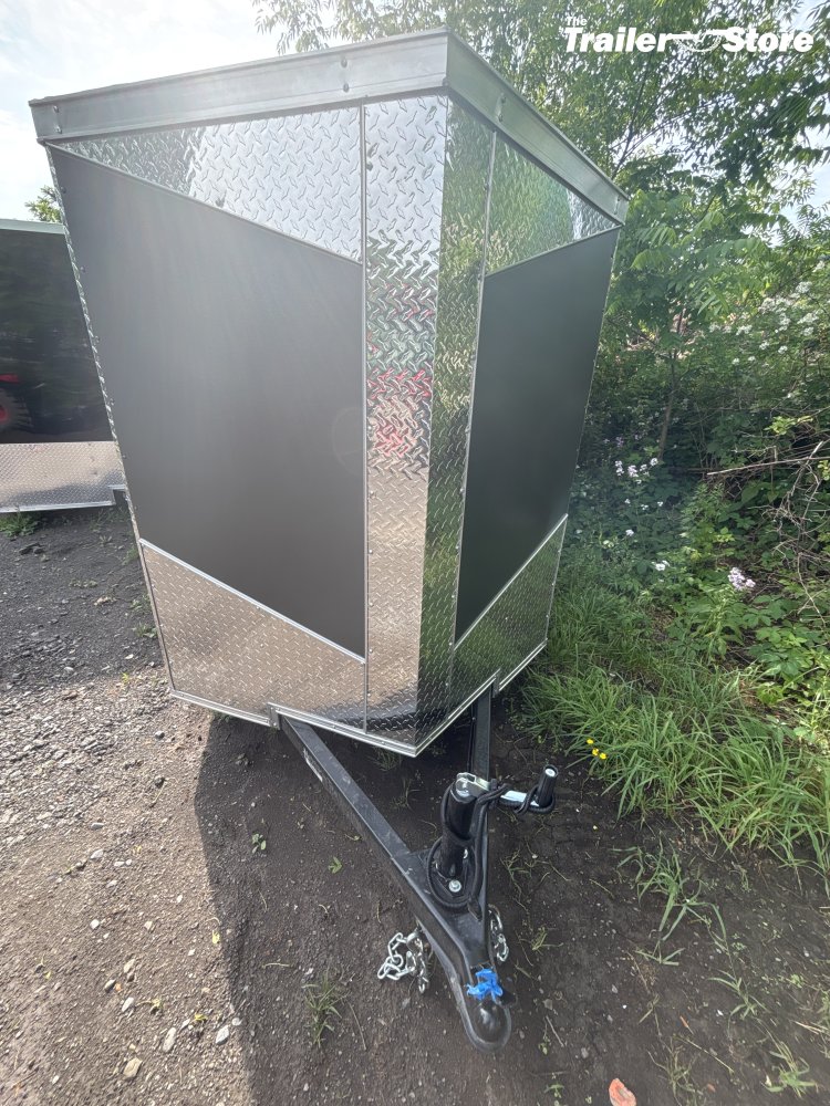ALL WORLD TRAILERS 5X8 ENCLOSED